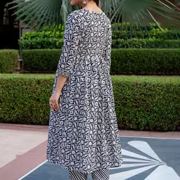 KALINI Geometric Embroidered Regular Sequinned Kurta With Trousers & With Dupatta image 3