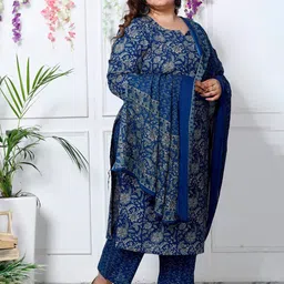 Swasti Plus Size Floral Printed Sequinned Pure Cotton Kurta With Trouser & Dupatta image 3