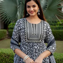 KALINI Geometric Embroidered Regular Sequinned Kurta With Trousers & With Dupatta image 2
