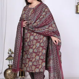 KALINI Plus Size Floral Printed Regular Pure Cotton Kurta with Palazzos & Dupatta image 4