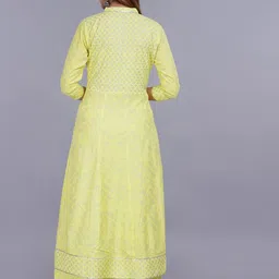 TOULIN Ethnic Motifs Printed Kurta with Palazzos & With Dupatta image 4