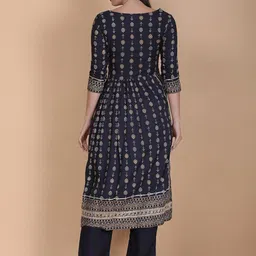 TOULIN Floral Printed Thread Work Kurta with Trousers & Dupatta image 5