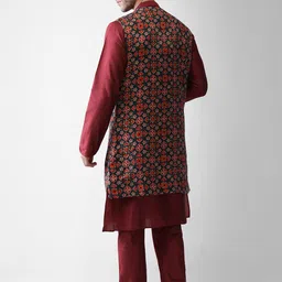 KISAH Men Multicoloured Regular Kurta Pyjamas with Jacket image 3