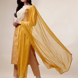 KALINI Bandhani Printed Regular Thread Work Kurta & Trousers With Dupatta image 4