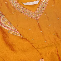 House of Pataudi Embroidered Anarkali Kurta With Trouser & Dupatta Set image 2