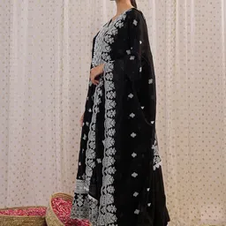 Indo Era Floral Embroidered V-Neck Pure Cotton Straight Kurta with Trousers & Dupatta-54