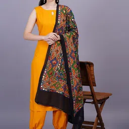 JC4U Women Floral Regular Thread Work Kurta with Salwar & With Dupatta-picture-26