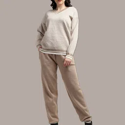 iki chic Printed Sweatshirt & Joggers-picture-55