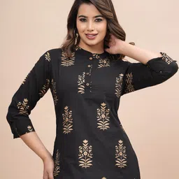 SIDDHANAM Floral Printed Mandarin Collar Cotton Top-image-37