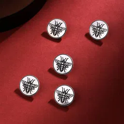 COSA NOSTRAA Set of 5 Circular Daring Deer Textured Buttons-16