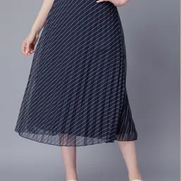 nuevosdamas Women Printed Flared Blue Skirt-picture-11