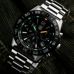 Luminox Men Stainless Steel Bracelet Style Straps Analogue Watch XS.3142-27