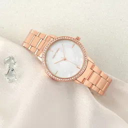JOKER & WITCH Women Embellished Dial & Stainless Steel Bracelet Style Straps Analogue Watch AMWW583_M-31