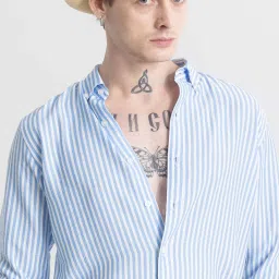 Men Slim Fit Striped Spread Collar Casual Shirt-image-55