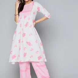Vishudh Women Pink & White Floral Printed Kurta with Trousers-picture-22