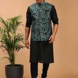 VASTRAMAY Men Black & Green Solid Kurta with Churidar & Printed Nehru Jacket-13