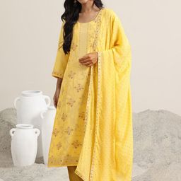 Libas Floral Printed U-Neck A-line Kurta With Trouser And Dupatta-3