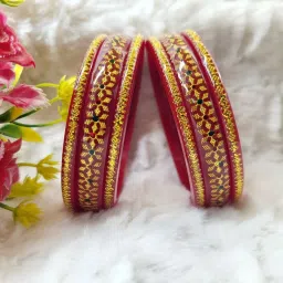radheraani Plastic Bangle Set image 4
