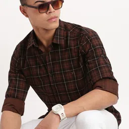 SHOWOFF Standard Slim Fit Tartan Checked Spread Collar Long Sleeves Cotton Casual Shirt-image-80