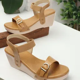 ICONICS Open Toe Wedge Heels With Buckles-13