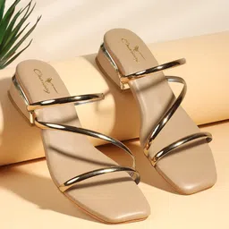 CHINRAAG Platform Sandals with Buckles-12