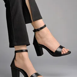 Shoetopia Block Heels With Ankle Loop-9