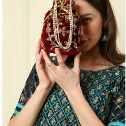 Women Maroon Potli-image-35