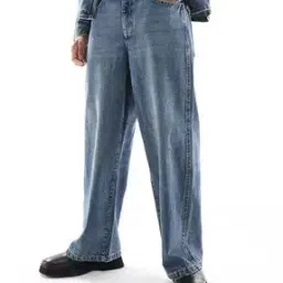 Lightly Washed Super Baggy Jeans-image-81