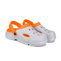 BERSACHE Men Self Design Clogs image 4