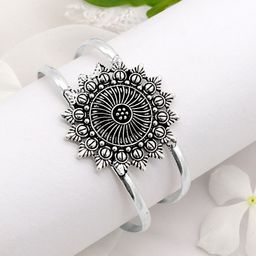 TEEJH Women Silver-Toned Oxidised Silver-Plated Cuff Bracelet-44
