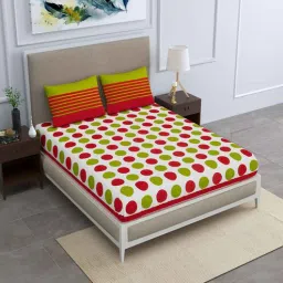 uniqchoice Red Geometric 120 TC Cotton Queen Sized Bedsheet with 2 Pillow Cover-picture-49