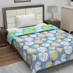 Divine Casa Blue Floral AC Room 110 GSM Reversible Single Bed Quilt-image-94