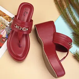 El Paso Buckle Detailed Leather Wedge Heels-25