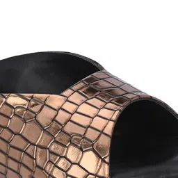 CLOG LONDON Textured Square Toe Wedge Heels image 2