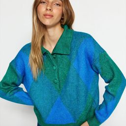 Trendyol Spread Collar Colourblocked Pullover Sweater-picture-37