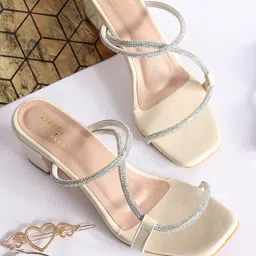 Bella Toes Embellished Block Heels-44