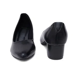 SHUZ TOUCH Textured Block Heels Pumps image 5