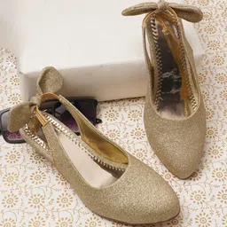 BAESD Girls Textured Pointed Toe Block Heels image 5