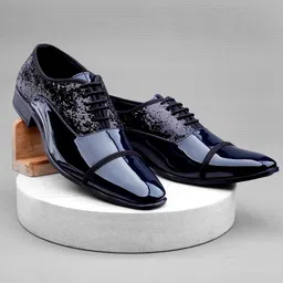 Bxxy Men Textured Party Oxfords-image-14