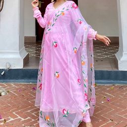 Thread & Button Women Pink Gotta Patti Kurta with Trousers & Dupatta-picture-41