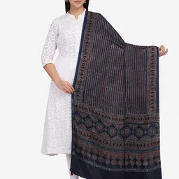 THE WEAVE TRAVELLER Navy Blue & Maroon Ethnic Motifs Printed Viscose Rayon Block Print Dupatta image 1