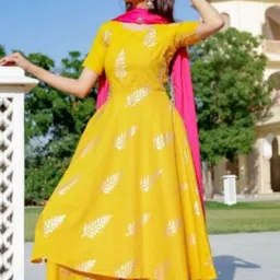 ambraee AmbraeeFloral Printed Empire Kurta With Palazzos & Dupatta image 2