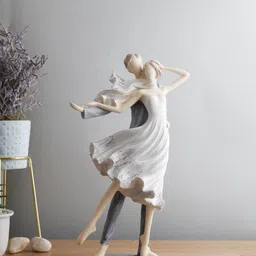 CraftVatika Grey & Cream Romantic Love Couple Sculpture-image-85