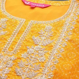 Varanga Bandhani Printed & Zari Detail Regular Kurta with Trousers & With Dupatta image 2