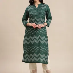Varanga Women Green & White Bandhani Printed Silk Kurta-1