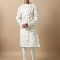 FILORI Geometric Printed Mandarin Collar Thread Work Kurta-picture-49