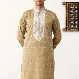 Jompers Floral Embroidered Sequinned Mandarin Collar Cotton Silk Straight Kurta-image-26