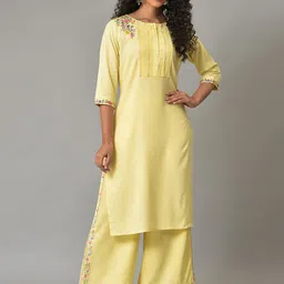 W Plus Size Floral Embroidered Boat Neck Kurta-picture-53