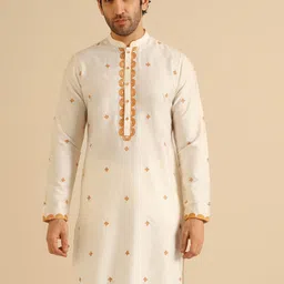 KISAH Geometric Embroidered Straight Kurta-image-86