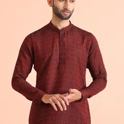 KISAH Geometric Printed Woven Design Thread Work Short Kurta-16